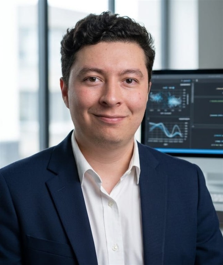 Oscar Mejía, profesional de Ingeniería en Sistemas y especialista en soluciones web e inteligencia artificial
